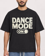 Mockup Boxy Heavyweight Tee Black male close-up 07