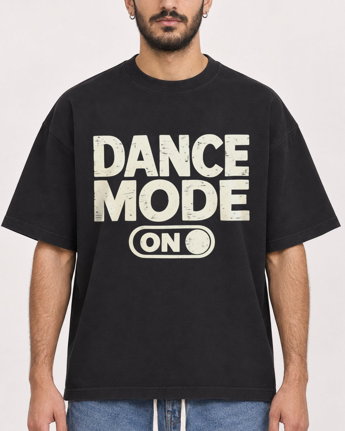 Mockup Boxy Heavyweight Tee Black male close-up 07