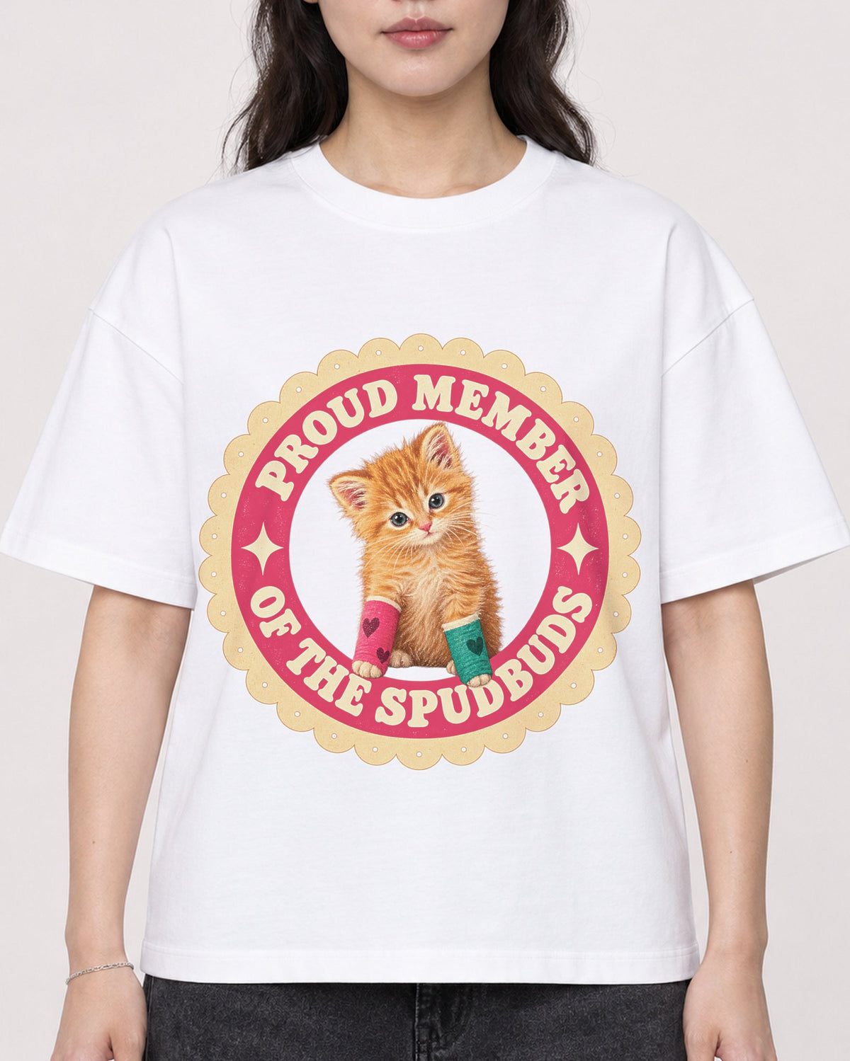 Mockup Boxy Heavyweight Tee White female close-up 03