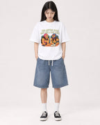 Mockup Boxy Heavyweight Tee White female full-body 01