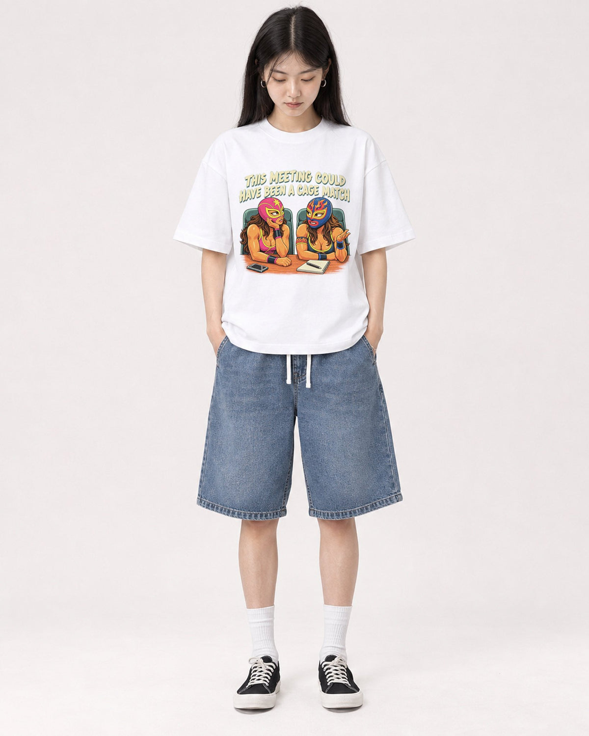 Mockup Boxy Heavyweight Tee White female full-body 01