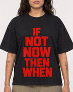 Mockup Boxy Heavyweight Tee Black female close-up 06