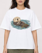 Mockup Boxy Heavyweight Tee White female close-up 02