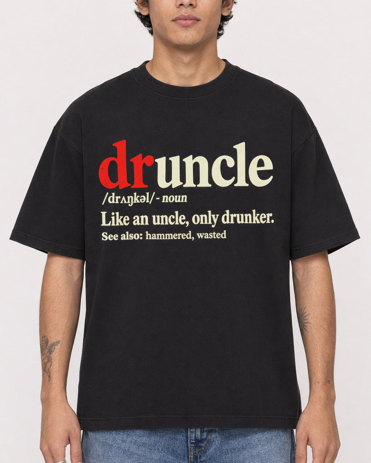 Mockup Boxy Heavyweight Tee Black male close-up 06