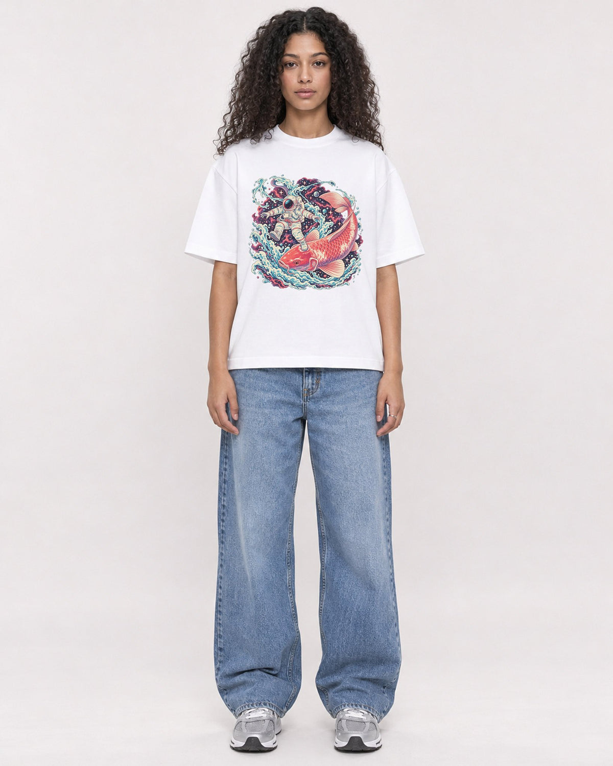 Mockup Boxy Heavyweight Tee White female full-body 10