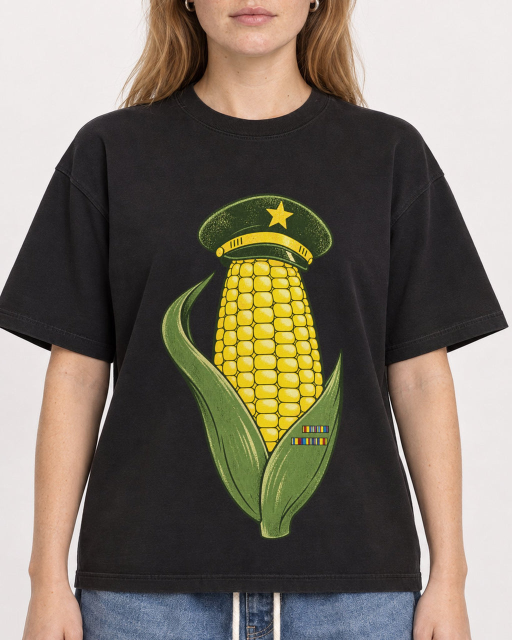 Mockup Boxy Heavyweight Tee Black female close-up 49