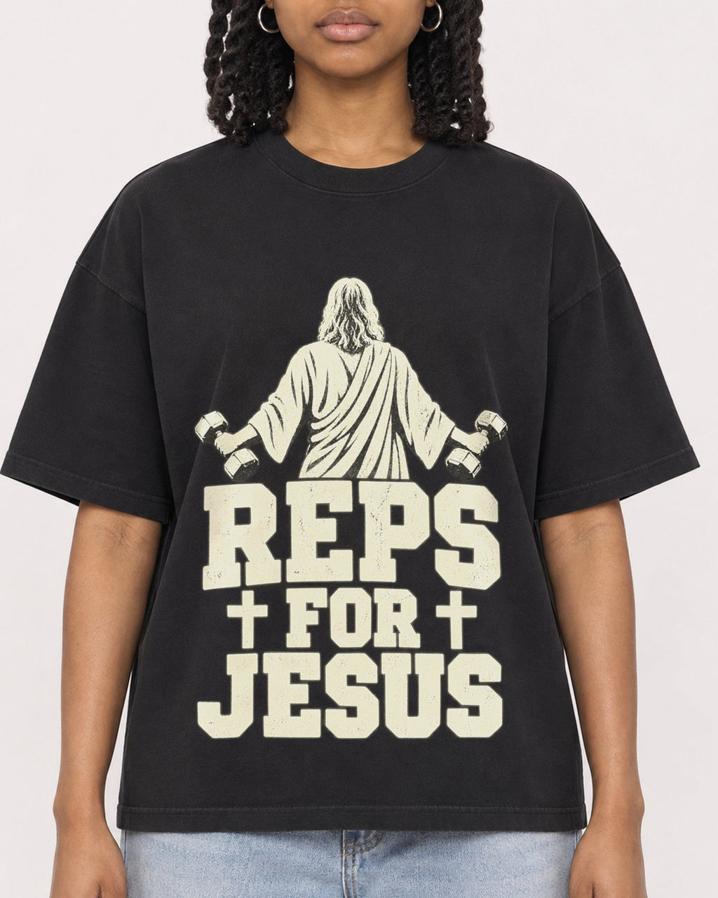 Mockup Boxy Heavyweight Tee Black female close-up 15