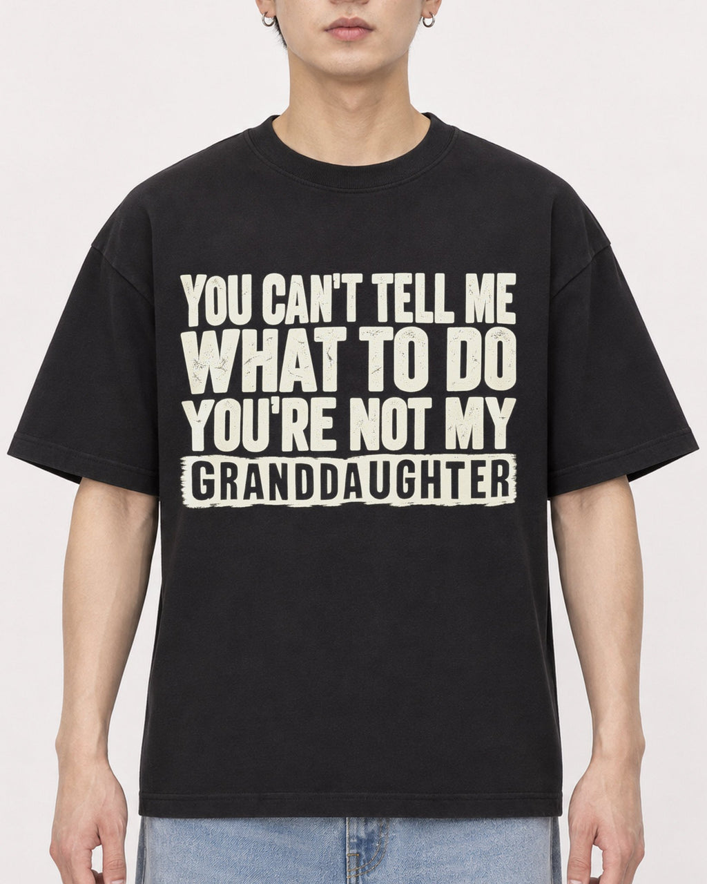 Mockup Boxy Heavyweight Tee Black male close-up 01