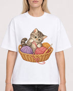 Mockup Boxy Heavyweight Tee White female close-up 08
