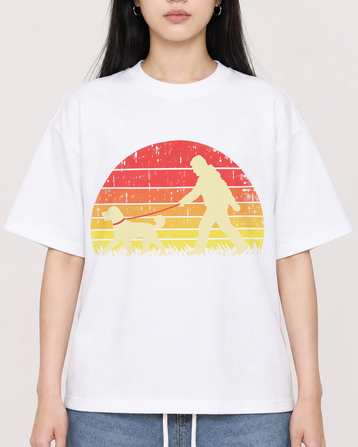 Mockup Boxy Heavyweight Tee White female close-up 01