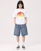 Mockup Boxy Heavyweight Tee White female full-body 01
