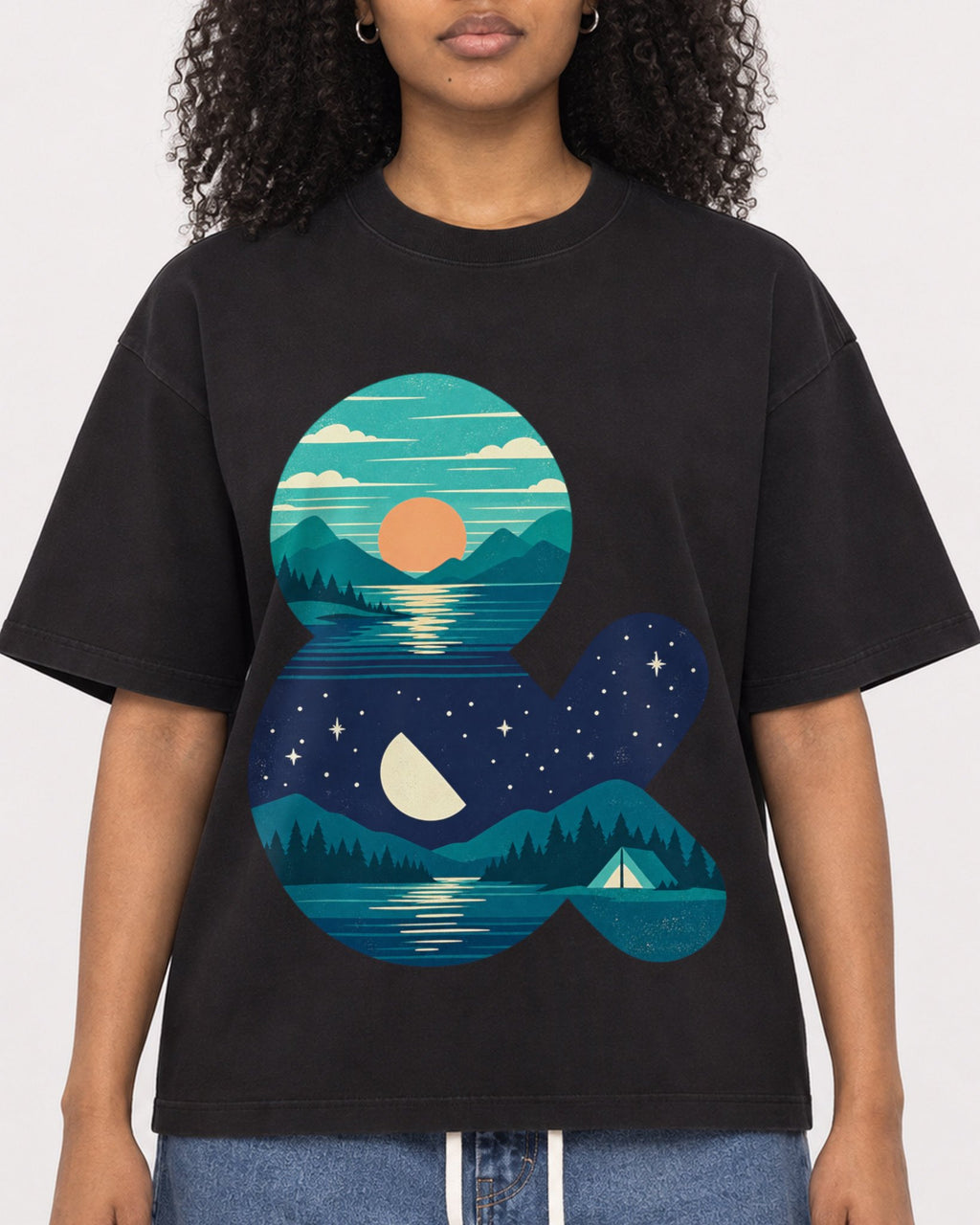 Mockup Boxy Heavyweight Tee Black female close-up 05
