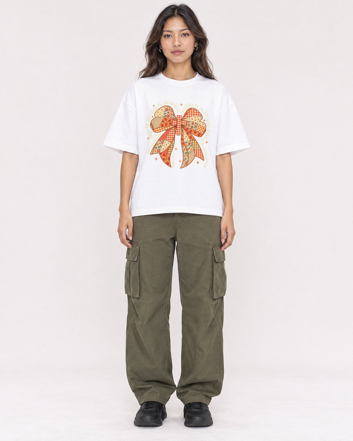 Mockup Boxy Heavyweight Tee White female full-body 02