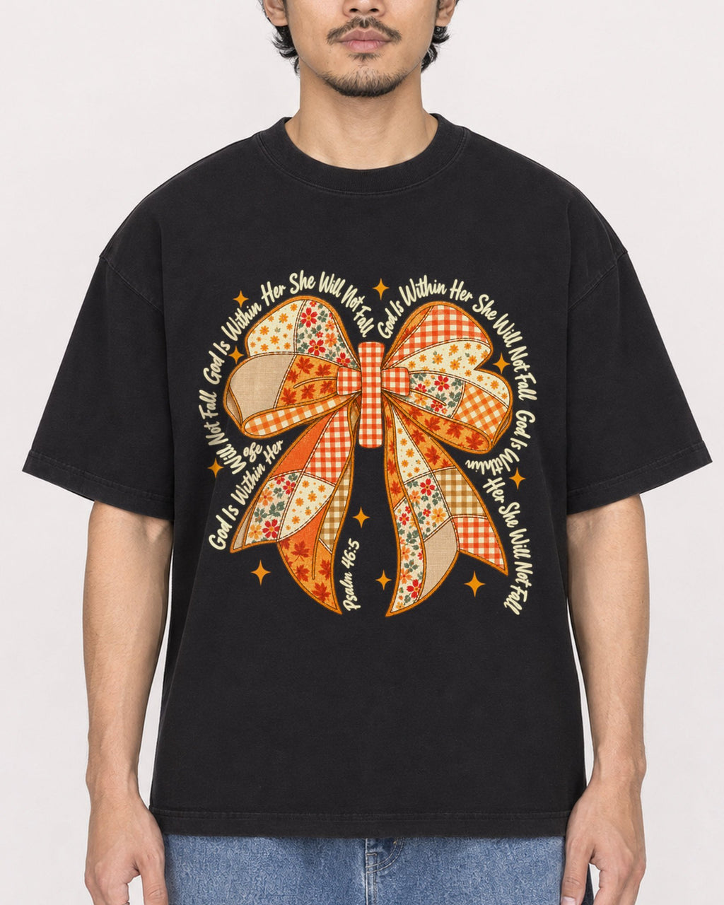Mockup Boxy Heavyweight Tee Black male close-up 02