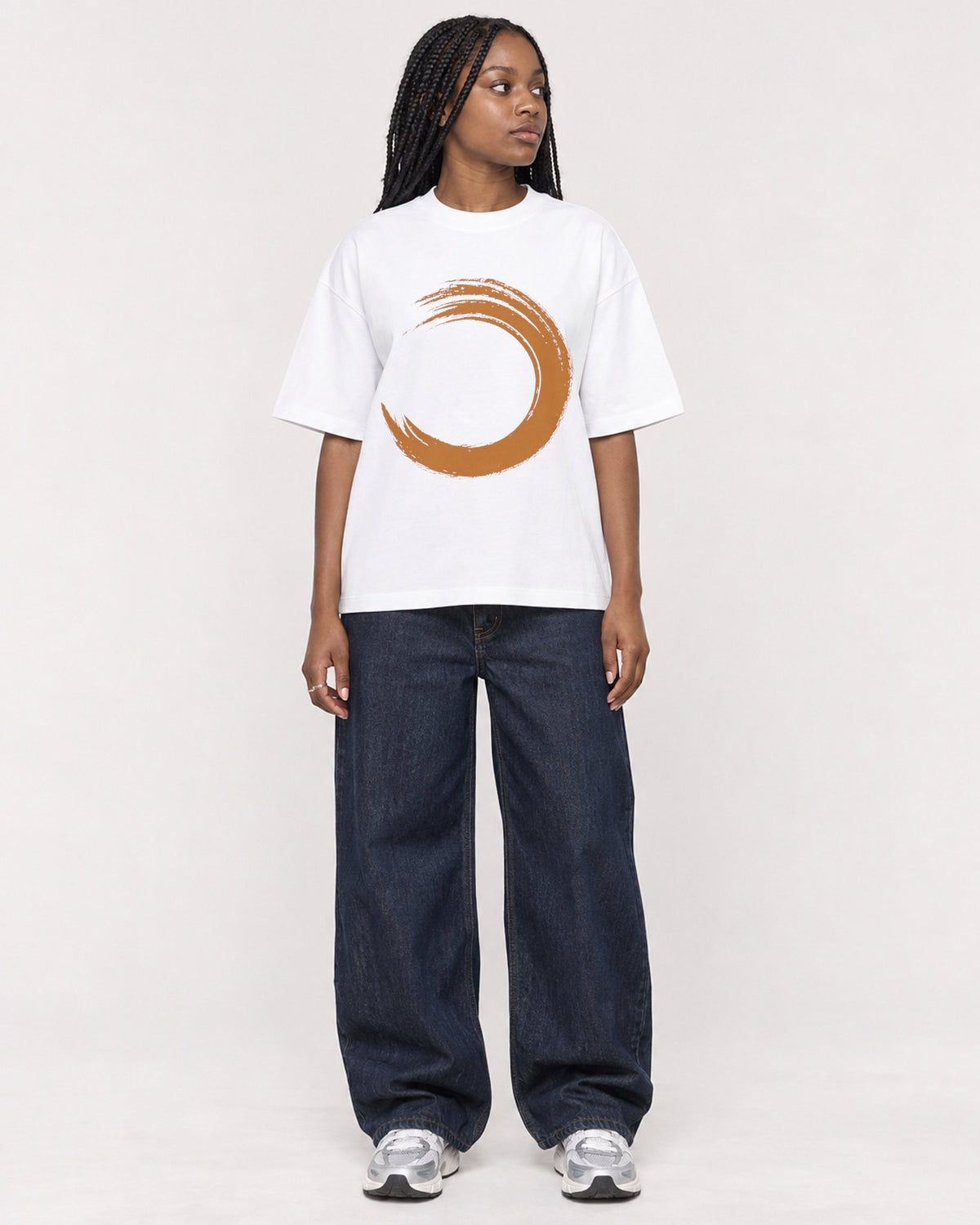 Mockup Boxy Heavyweight Tee White female full-body 04