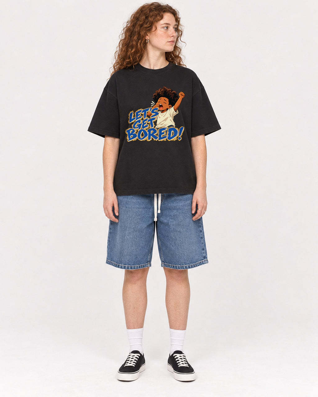 Mockup Boxy Heavyweight Tee Black female full-body 09