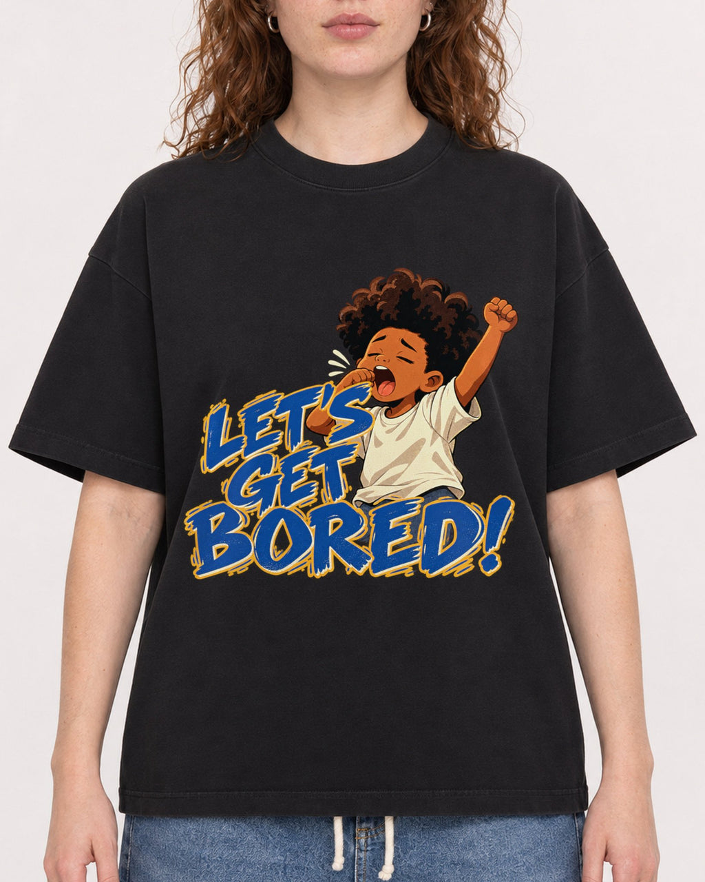 Mockup Boxy Heavyweight Tee Black female close-up 09