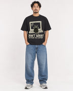 Mockup Boxy Heavyweight Tee Black male full-body 02