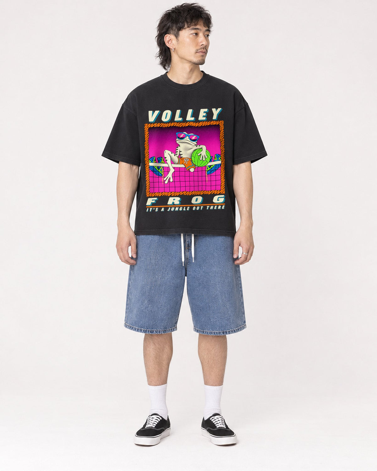 Mockup Boxy Heavyweight Tee Black male full-body 23