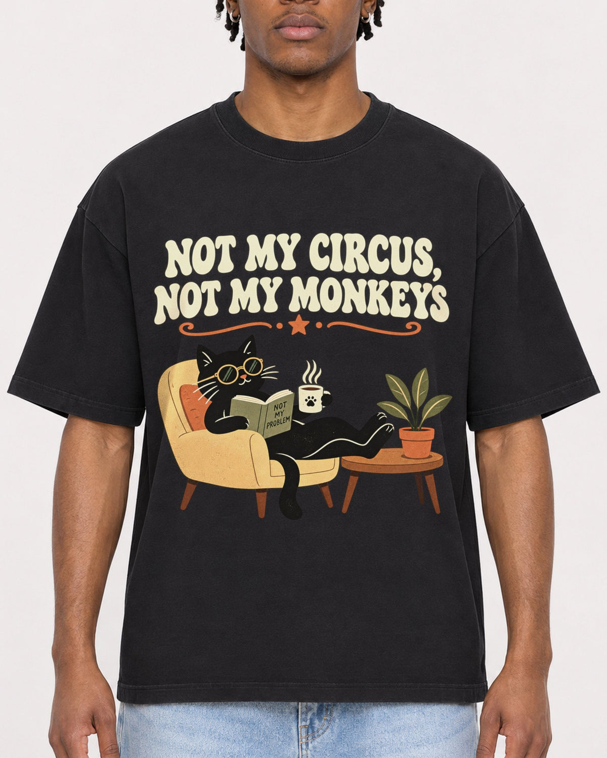Mockup Boxy Heavyweight Tee Black male close-up 05