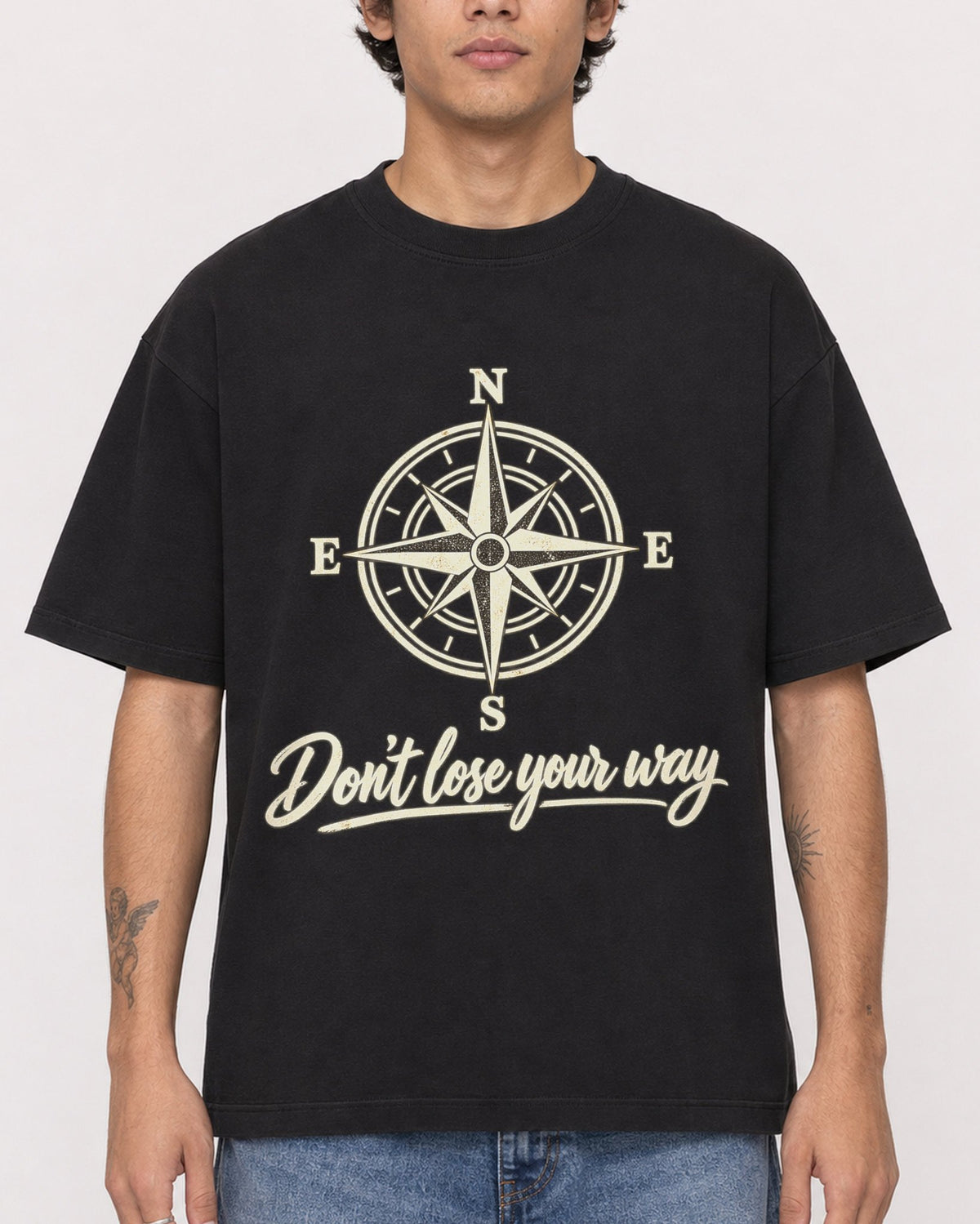 Mockup Boxy Heavyweight Tee Black male close-up 06