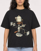 Mockup Boxy Heavyweight Tee Black female close-up 07