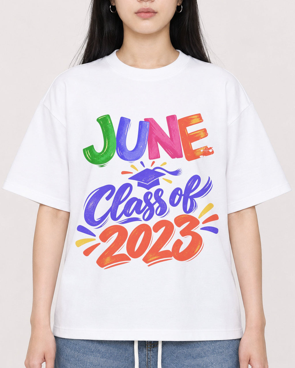 Mockup Boxy Heavyweight Tee White female close-up 01