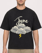 Mockup Boxy Heavyweight Tee Black male close-up 08