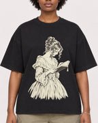 Mockup Boxy Heavyweight Tee Black female close-up 14