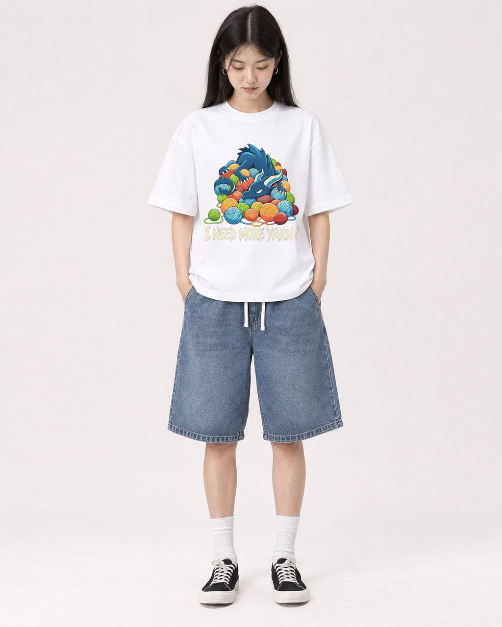 Mockup Boxy Heavyweight Tee White female full-body 01