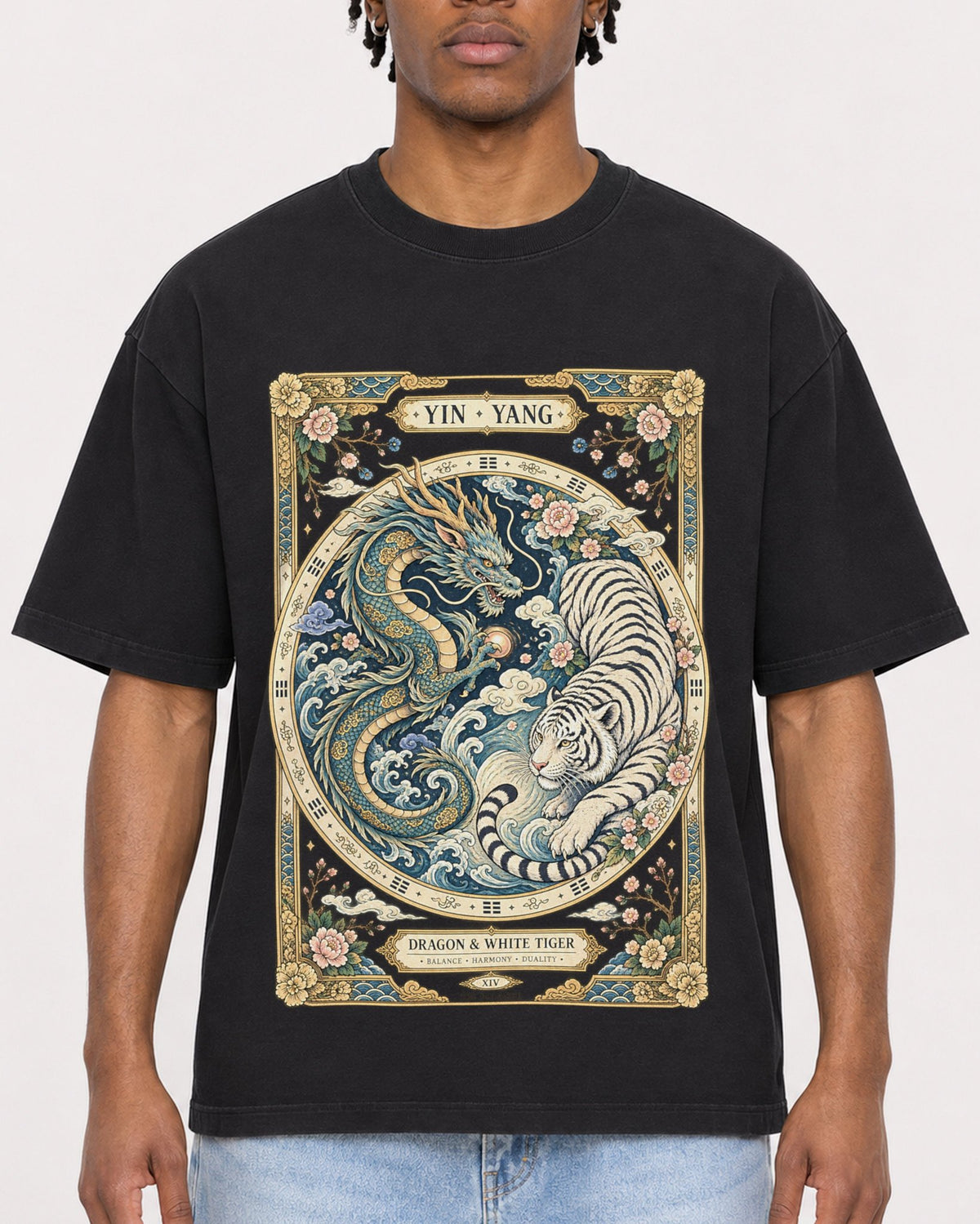 Mockup Boxy Heavyweight Tee Black male close-up 05