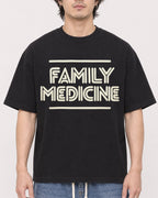 Mockup Boxy Heavyweight Tee Black male close-up 03