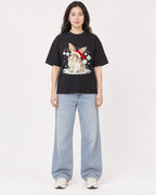 Mockup Boxy Heavyweight Tee Black female full-body 03