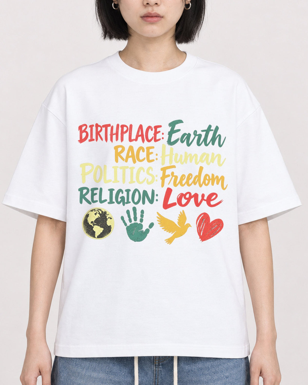 Mockup Boxy Heavyweight Tee White female close-up 11
