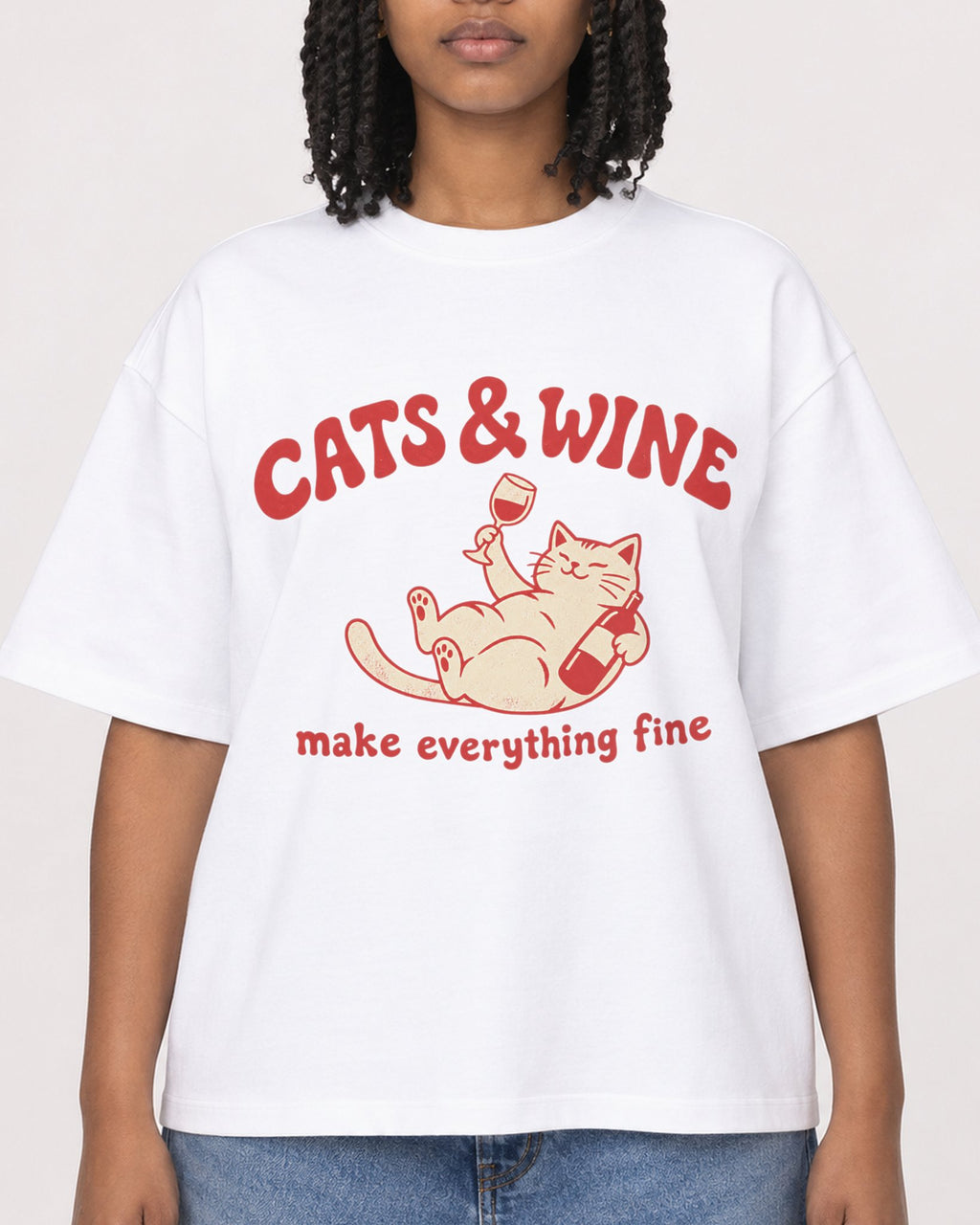 Mockup Boxy Heavyweight Tee White female close-up 15