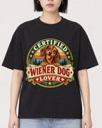 Mockup Boxy Heavyweight Tee Black female close-up 11