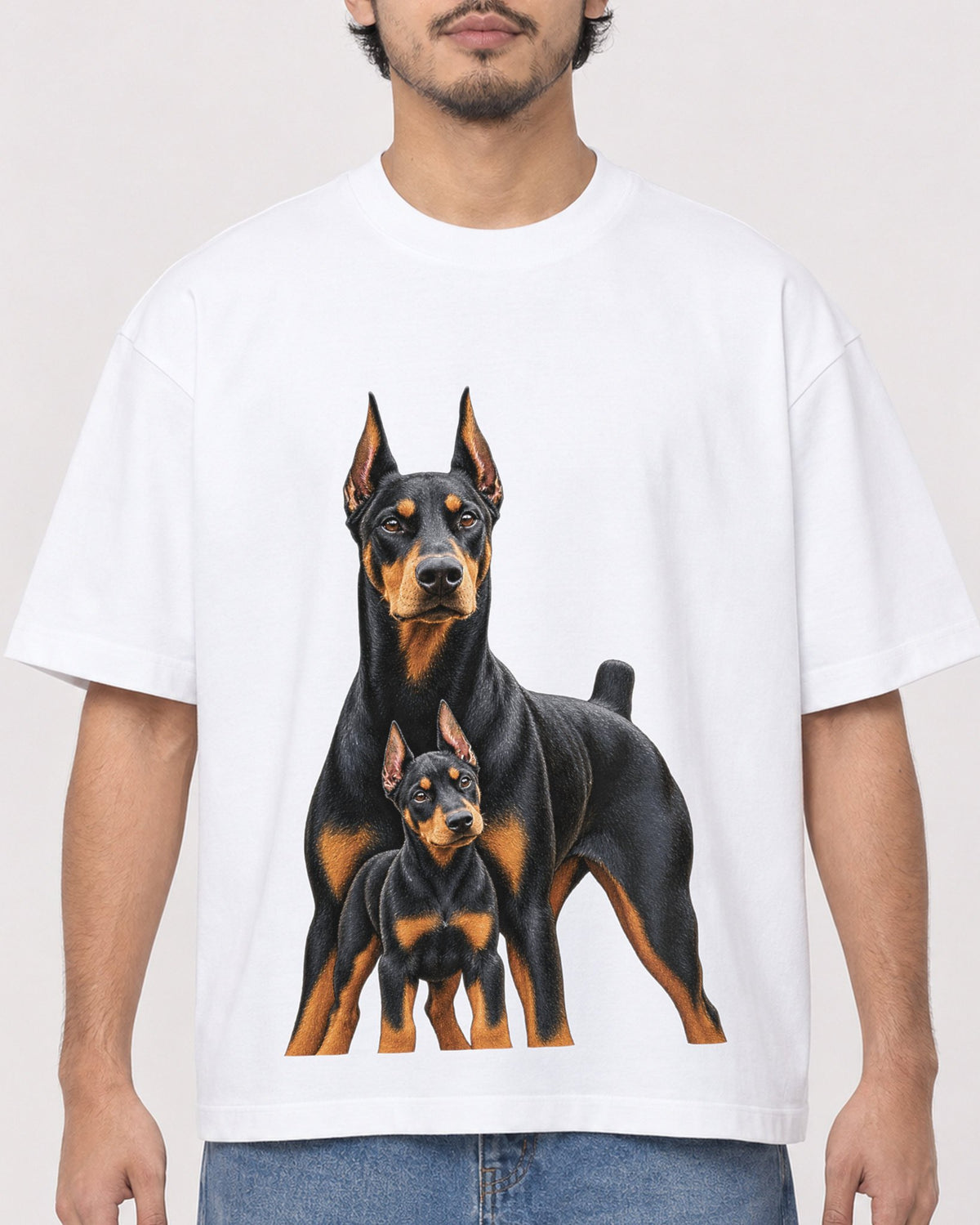 Mockup Boxy Heavyweight Tee White male close-up 02