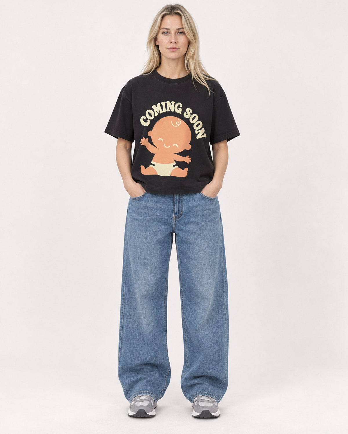 Mockup Boxy Heavyweight Tee Black female full-body 08