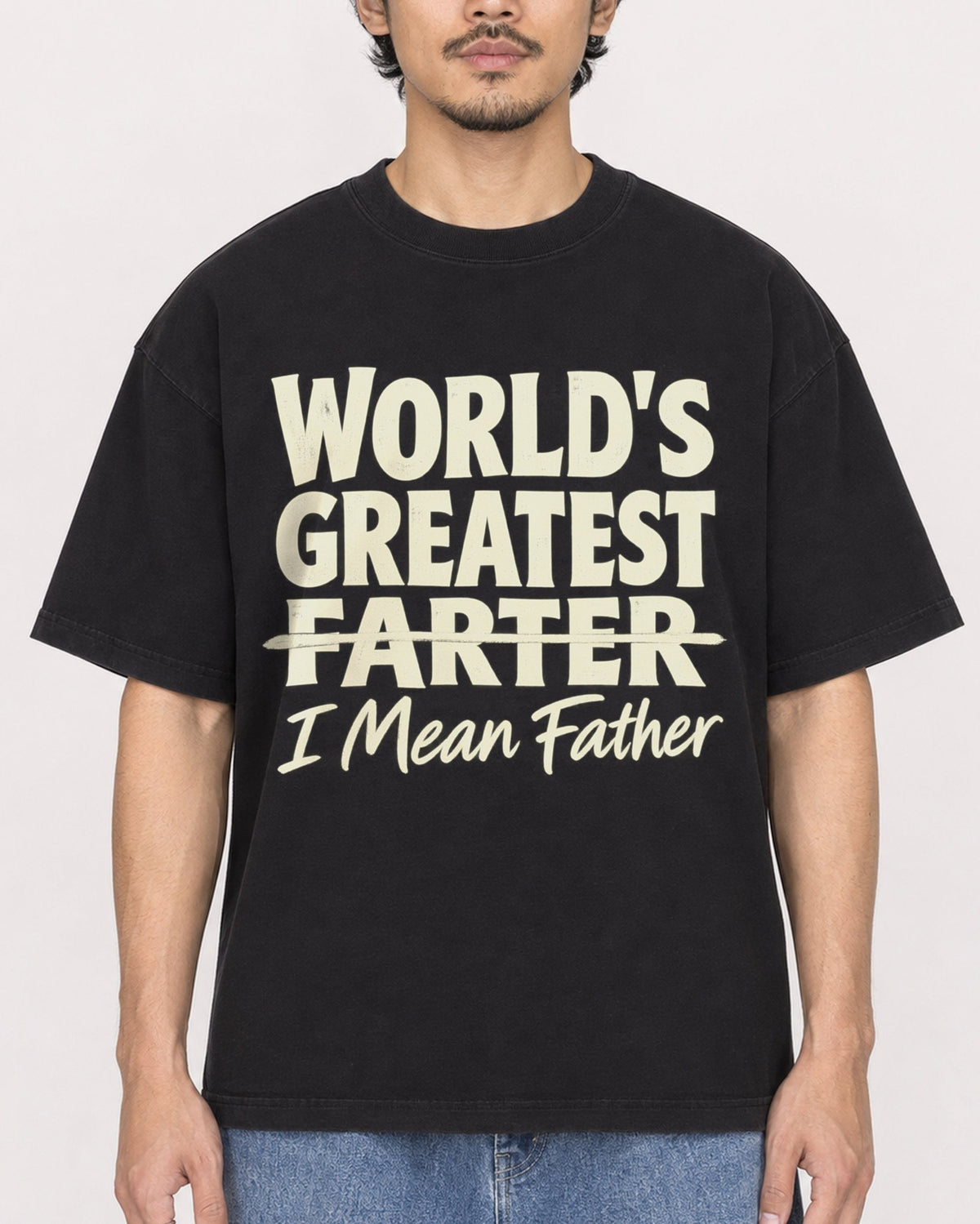 Mockup Boxy Heavyweight Tee Black male close-up 02