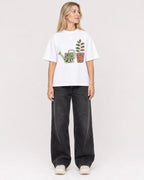 Mockup Boxy Heavyweight Tee White female full-body 08
