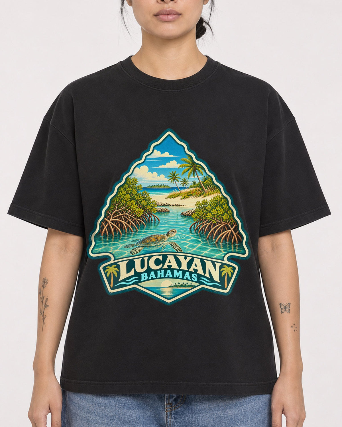 Mockup Boxy Heavyweight Tee Black female close-up 12