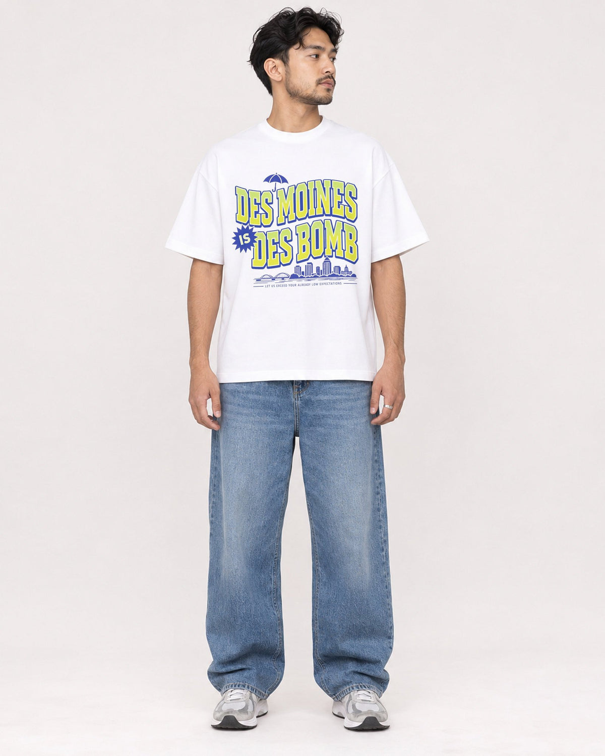 Mockup Boxy Heavyweight Tee White male full-body 02