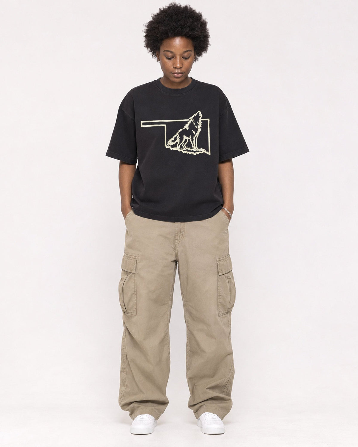Mockup Boxy Heavyweight Tee Black female full-body 14