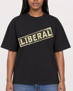 Mockup Boxy Heavyweight Tee Black female close-up 04