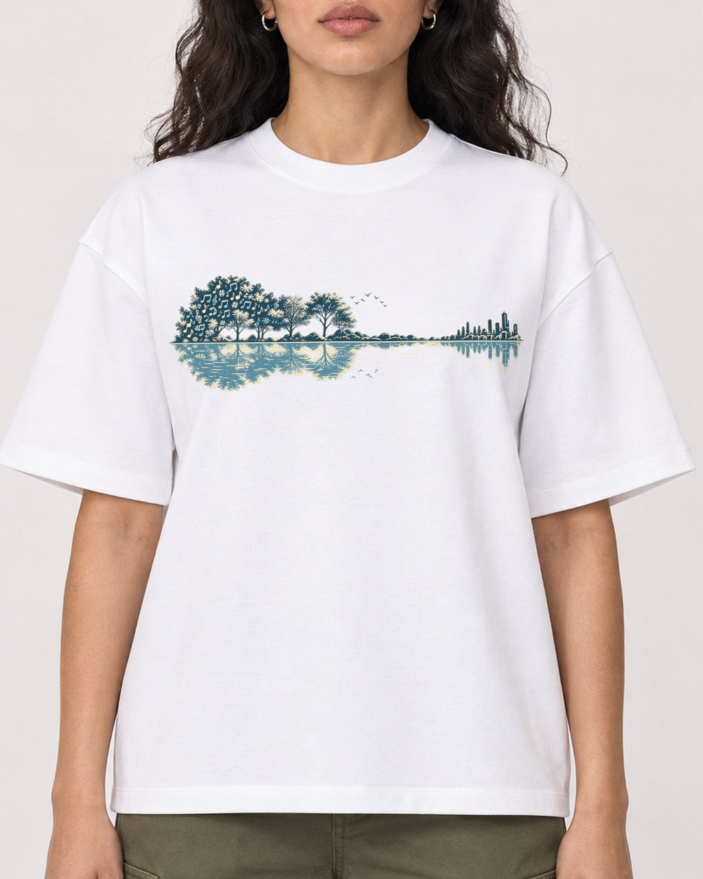 Mockup Boxy Heavyweight Tee White female close-up 07