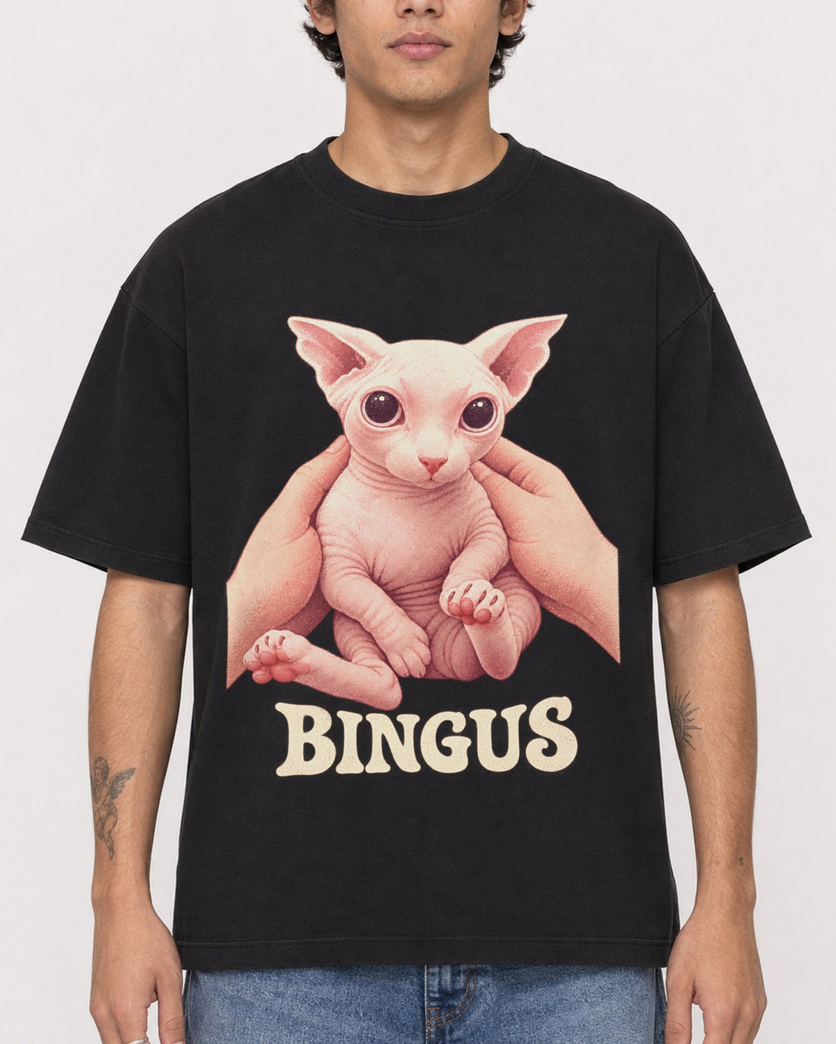 Mockup Boxy Heavyweight Tee Black male close-up 06