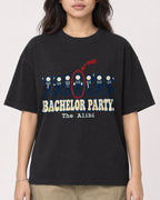 Mockup Boxy Heavyweight Tee Black female close-up 02