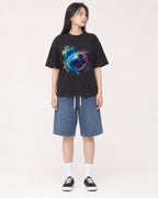Mockup Boxy Heavyweight Tee Black female full-body 01