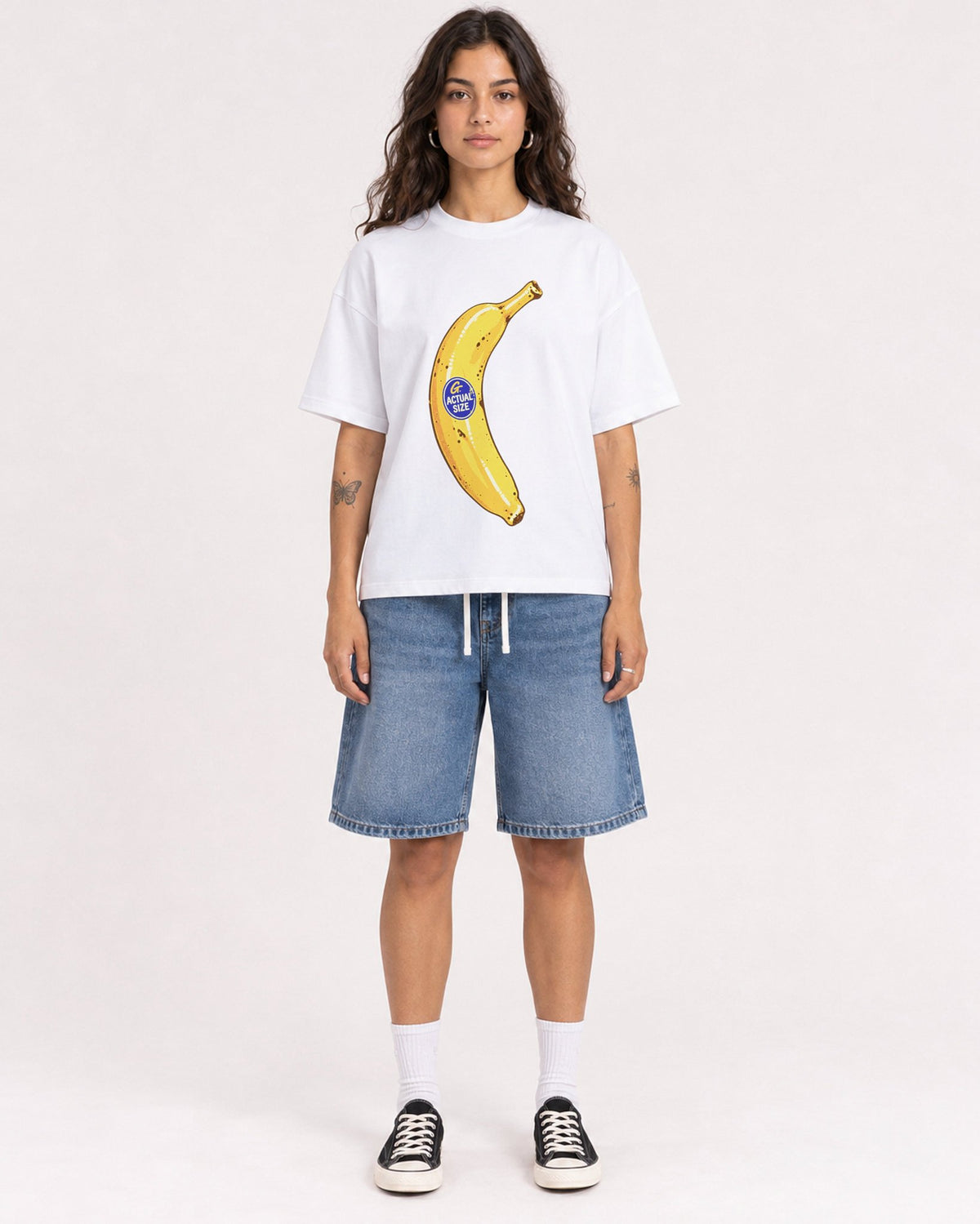 Mockup Boxy Heavyweight Tee White female full-body 06
