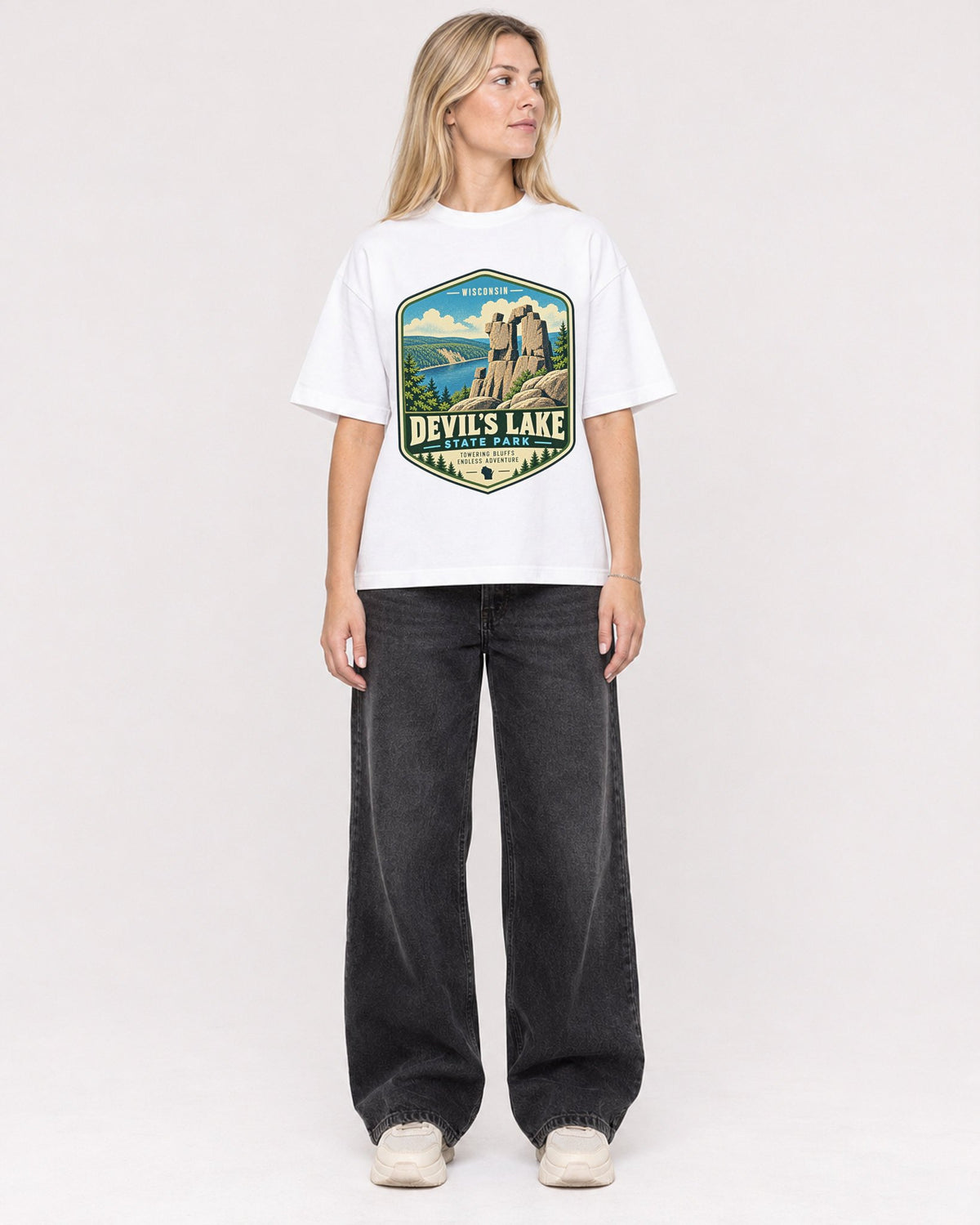 Mockup Boxy Heavyweight Tee White female full-body 08